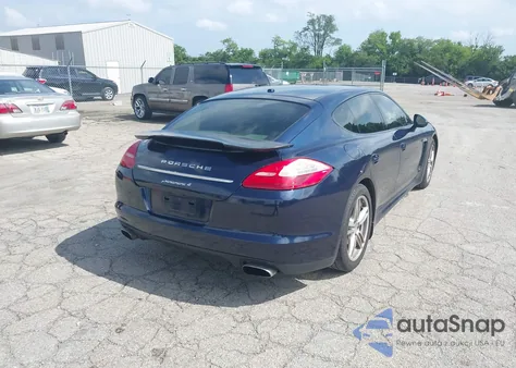 2011 Porsche Panamera 4 z USA, uszkodzony, nr VIN WP0AA2A78BL020720